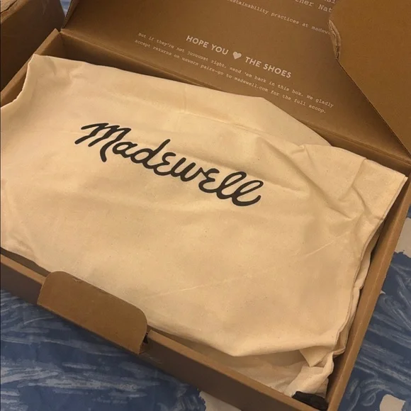 New! MADEWELL 10 The Tuley Crossover Sandals Slingback Studded Suede Dried Acorn - Picture 4 of 8